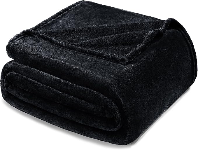 Exclusivo Mezcla Fleece Black Throw Blanket - Image 8