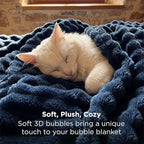 Bedsure 3D Fleece Bubble Blanket - Image 3