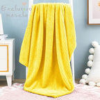 Exclusivo Mezcla Fleece Throw Blanket, Super Soft and Warm Blankets - Image 2