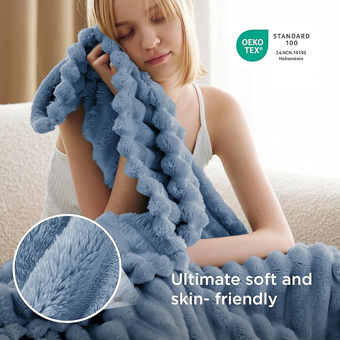 Bedsure GentleSoft Blue Twin XL Blanket - Image 4