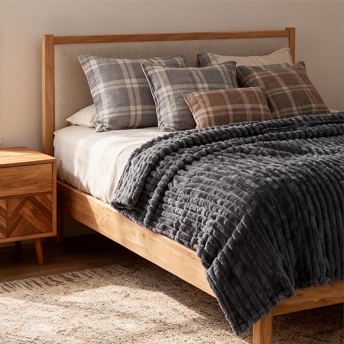 Bedsure GentleSoft Grey Full Blanket - Image 6