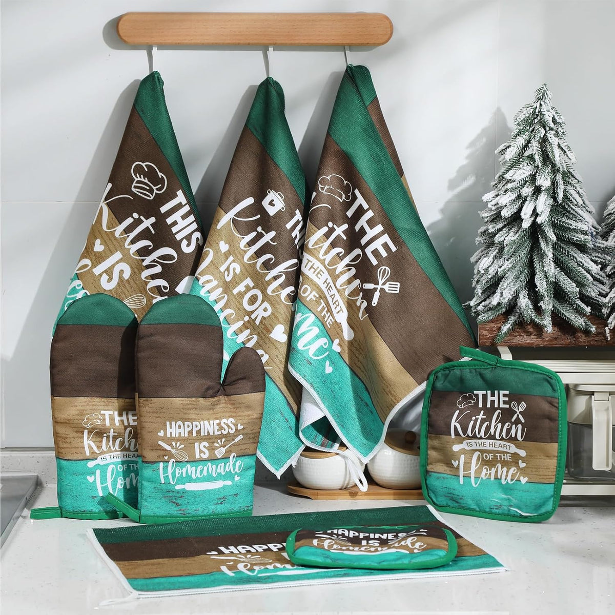 Fourluoo 8 Pcs Teal Green Kitchen Towels Oven Mitts and Pot Holders Sets