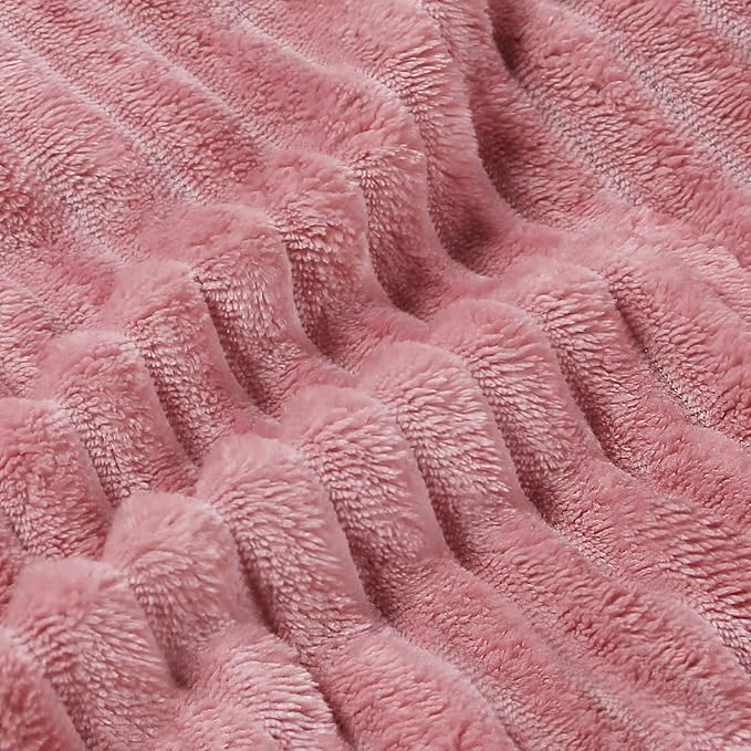 BEDELITE Fleece Blanket King Size – 3D Ribbed Jacquard Soft and Warm Decorative - Image 4