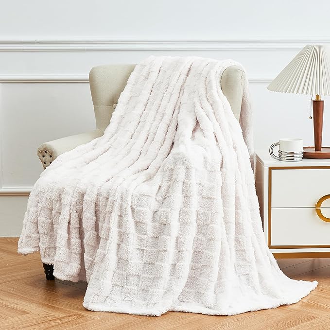Aganear Flannel Throw Blanket - Image 2