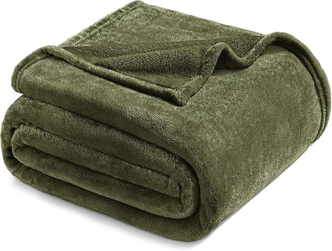 Exclusivo Mezcla Fleece Olive Green Throw Blanket - Image 8
