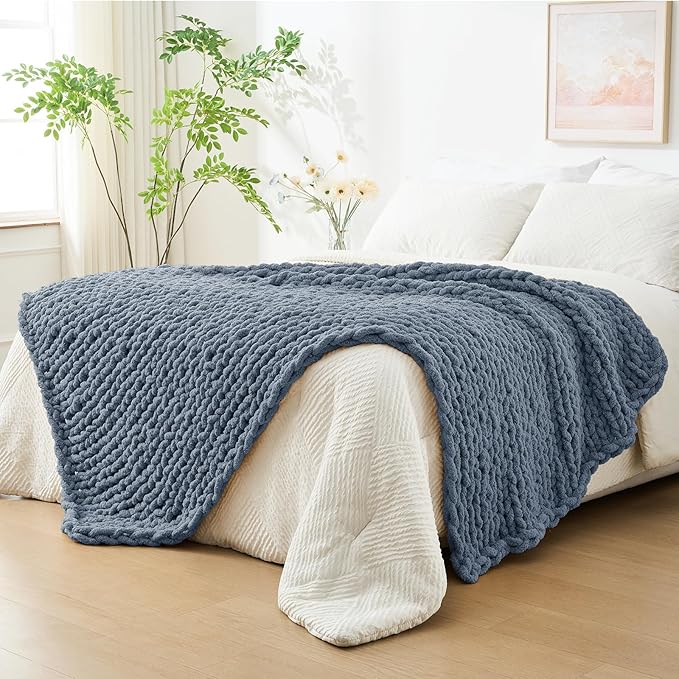 Bigacogo Chunky Knit Throw Blanket by Bigacogo