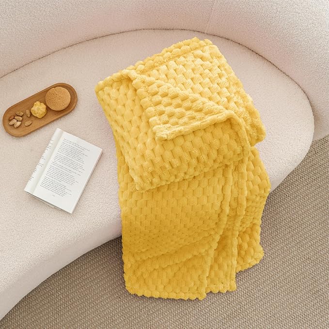 BEDELITE Jacquard Blanket- 3D Fleece Decorative Yellow Throw Blanket, Super - Image 6