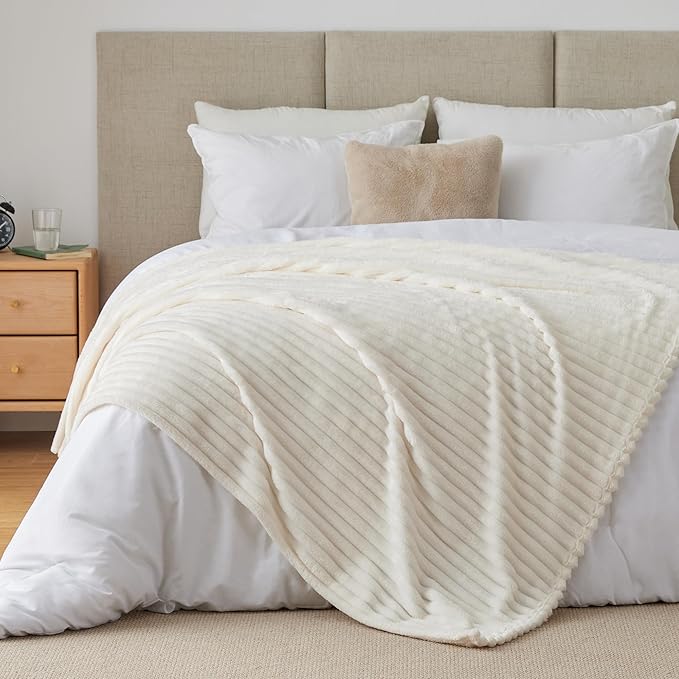 BEDELITE Fleece Throw Blanket for Couch - Image 8