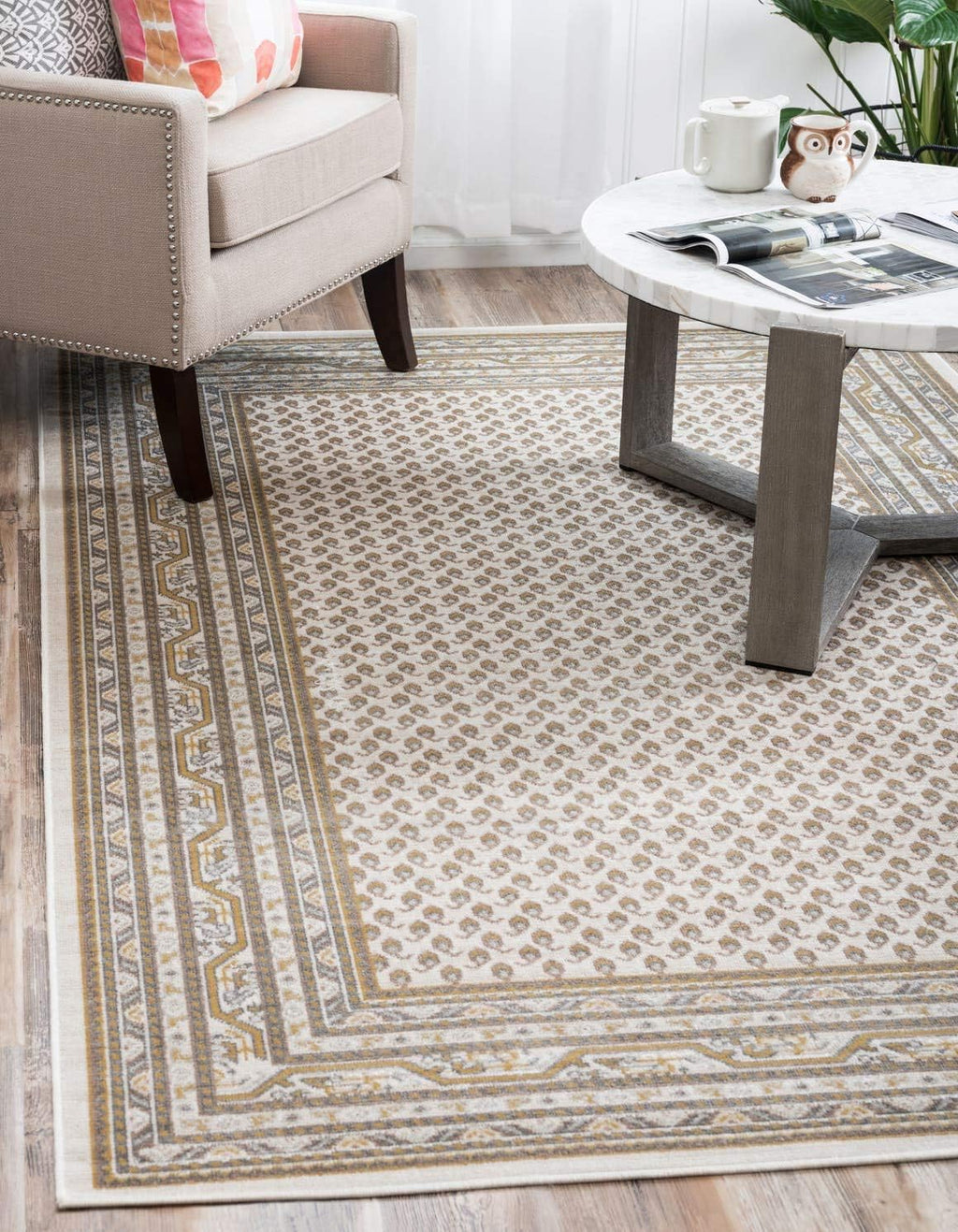 Unique Loom Williamsburg Collection Traditional Border with Dotted Center Area Rug, Rectangular 4' 0" x 6' 0", Beige/Yellow