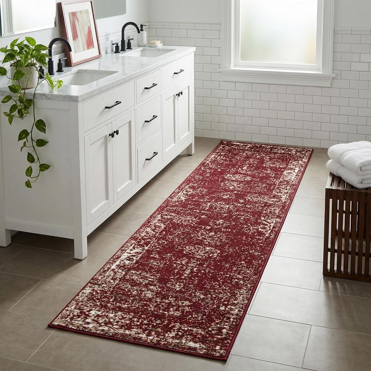 Unique Loom Sofia Collection Area Rug - Casino (2' x 6' 7" Runner, Burgundy/ Gray)
