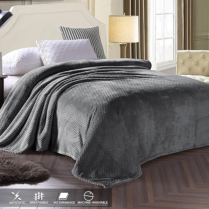 Exclusivo Mezcla Fleece Bed Blanket Twin Size, Super Soft and Warm Blankets - Image 3