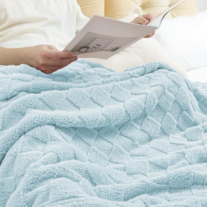 Exclusivo Mezcla Fleece Throw Blanket - Image 5