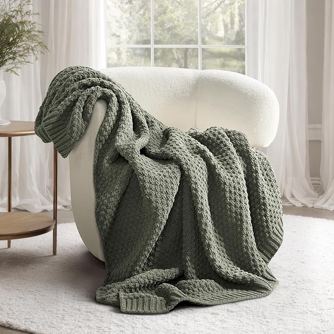 EVERGRACEHOME Chunky Chenille Knit Throw Blanket by EVERGRACEHOME