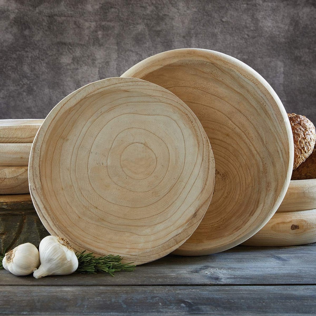 Santa Barbara Design Studio Wood Serving Bowl, Hand Carved Paulownia Wood Fruit Bowl/Decor, 11.5" Large, Natural