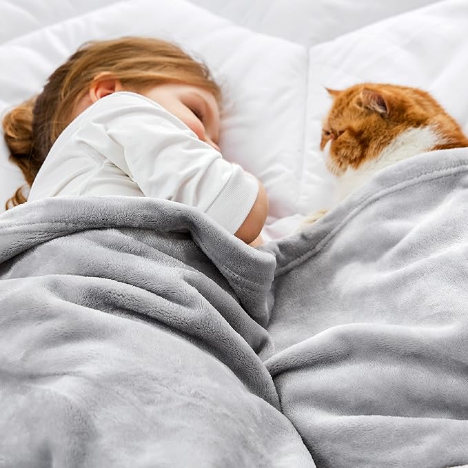 Bedsure GentleSoft Bedding Fleece Blanket - Image 2