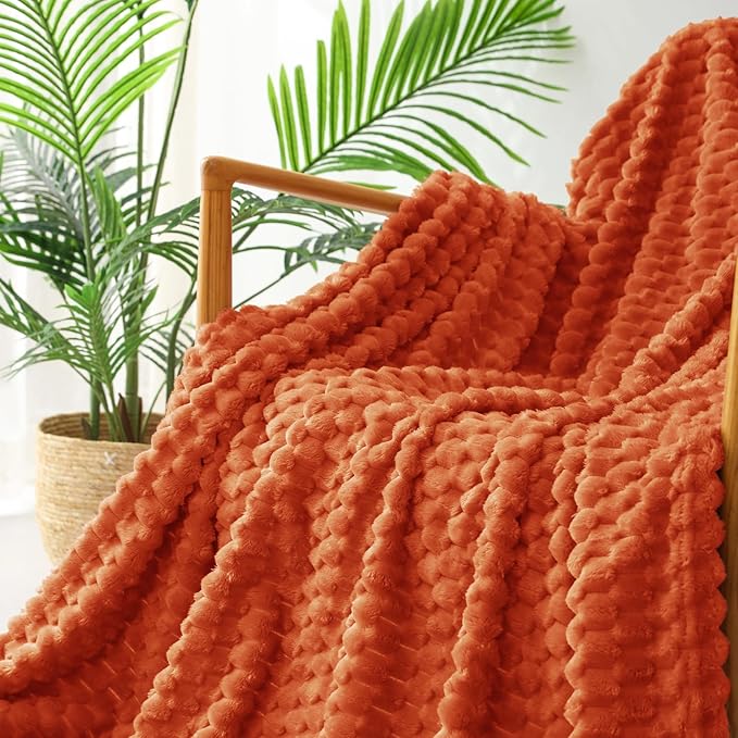 Exclusivo Mezcla Fleece Queen Blanket - Image 5