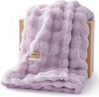 Bedsure 3D Fleece Bubble Blanket by BEDSURE
