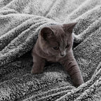 Exclusivo Mezcla Plush Fuzzy Fleece Throw Blanket Extra Large, Super Soft - Image 2