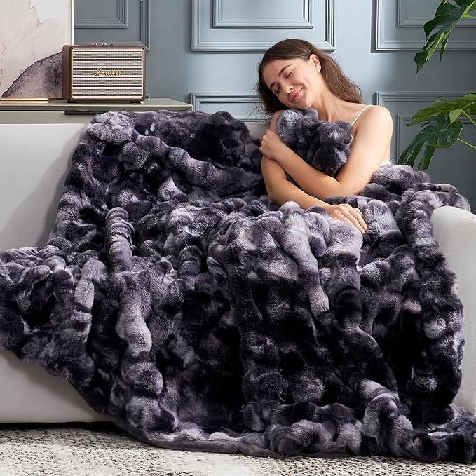 Cozy Bliss Faux Fur Throw Blanket - Image 3
