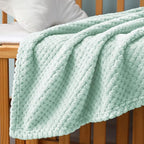 Exclusivo Mezcla Fleece Throw Blanket, Super Soft and Warm Blankets - Image 4