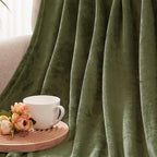 Exclusivo Mezcla Fleece Olive Green Throw Blanket - Image 7
