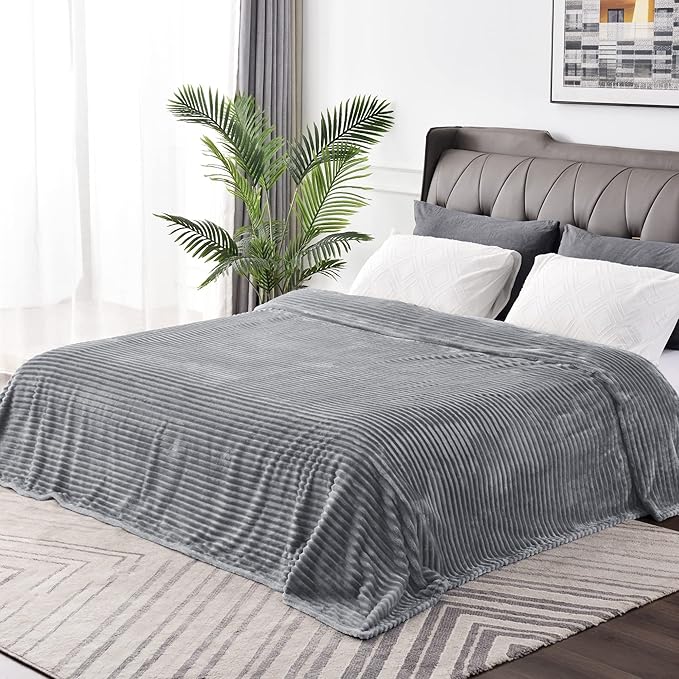 BEDELITE Fleece Throw Blanket for Couch – 3D Ribbed Jacquard Soft and Warm - Image 3