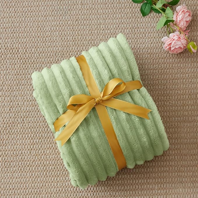 BEDELITE Fleece Throw Blanket for Couch - Image 6
