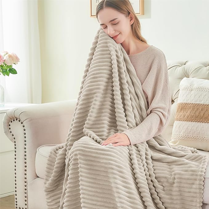 BEDELITE Fleece Blanket Twin Size – 3D Ribbed Jacquard Soft and Warm Decorative - Image 3