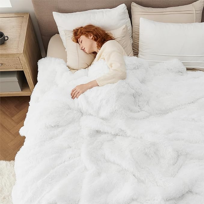 Bedsure GentleSoft Fluffy White Blankets Queen Size - Image 8