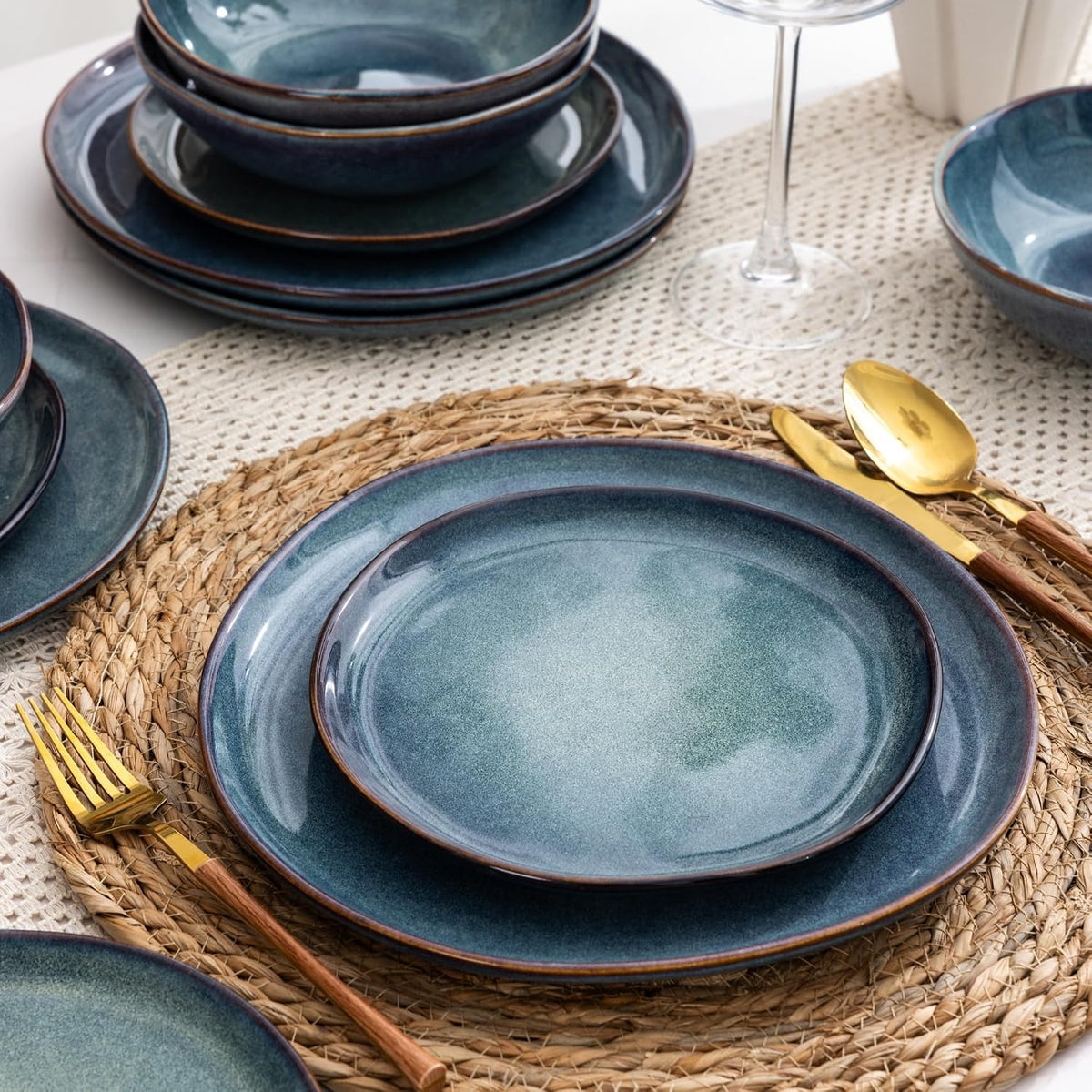 AmorArc Ceramic Dinnerware Sets for 6, 18Pcs Plates and Bowls Sets Dishes