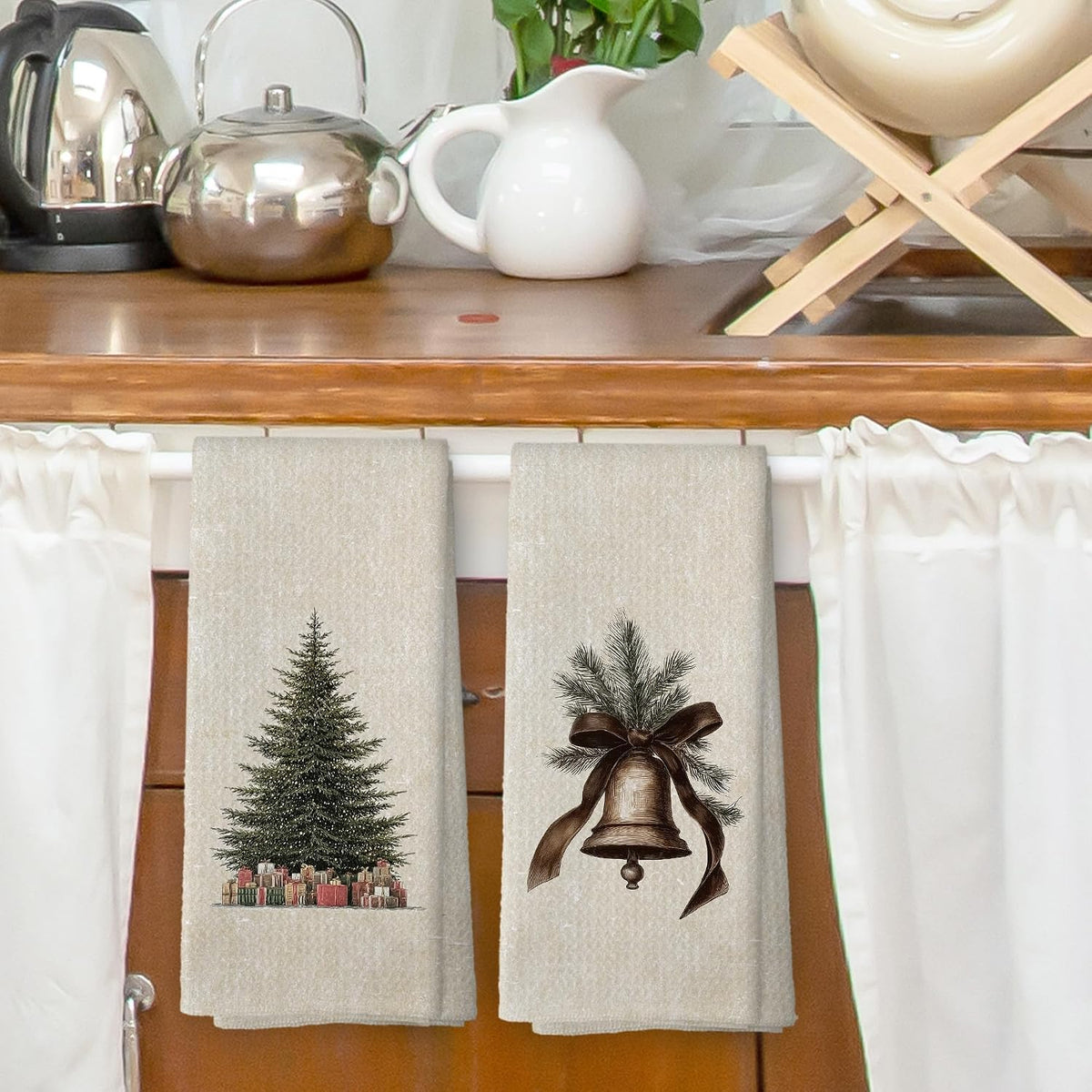 XPH Vintage Christmas Bell Tree Kitchen Dish Towels Set of 2, Christmas Kitchen Gifts, Rustic Farmhouse Winter Xmas Seasonal Hand Towels Tea Towel Decorations, 16x24inch