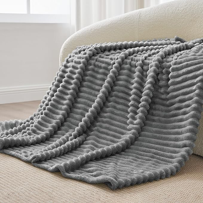 BEDELITE Twin Blanket for Couch & Bed, 300GSM Soft & Warm Fleece Blanket - Image 6
