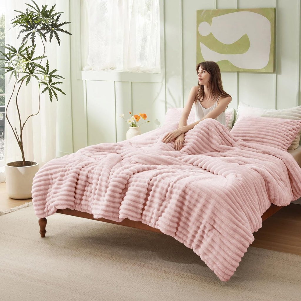 Bedsure Large Queen Fluffy Comforter Set, Cozy Fleece Pink Bedding