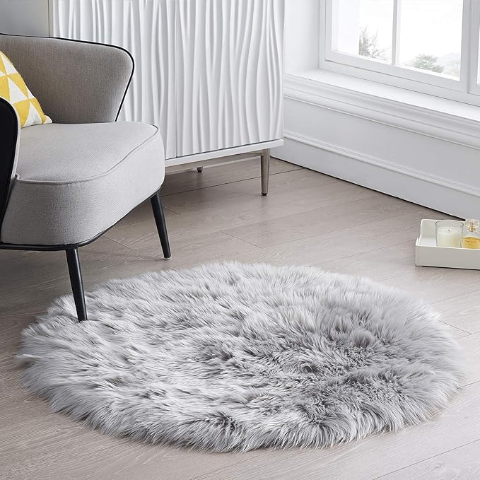 Ciicool Round Fur Fluffy Area Rug by CIICOOLHomeDeco