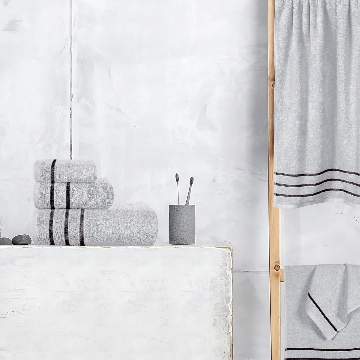 MyOwn Ultra Soft 6 Pack Cotton Towel Set, Contains 2 Bath Towels 28x55 inch, 2 Hand Towels 16x24 inch & 2 Wash Coths 12x12 inch, Ideal Everyday use, Compact & Lightweight - Light Grey, 71642