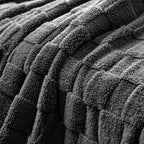 Exclusivo Mezcla King Size Flannel Fleece Blanket, Super Soft and Warm - Image 4