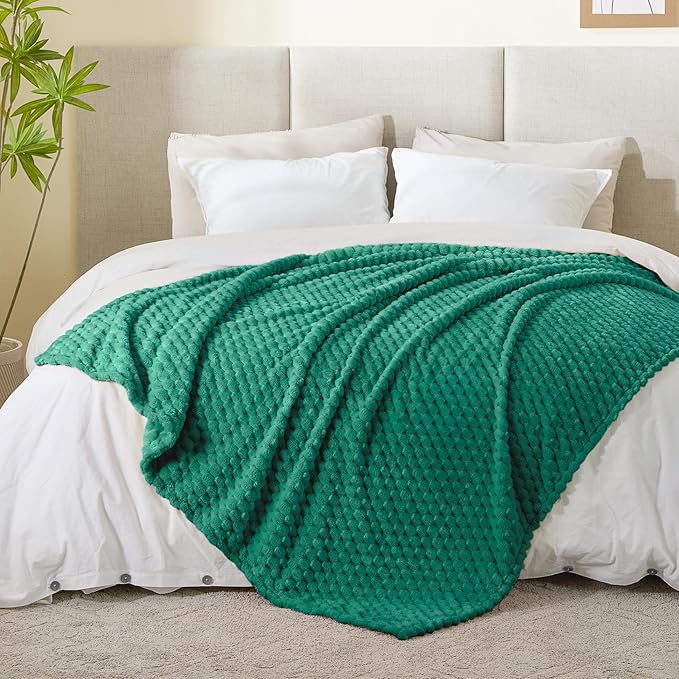BEDELITE Fleece Throw Blanket for Couch & Bed - Image 8