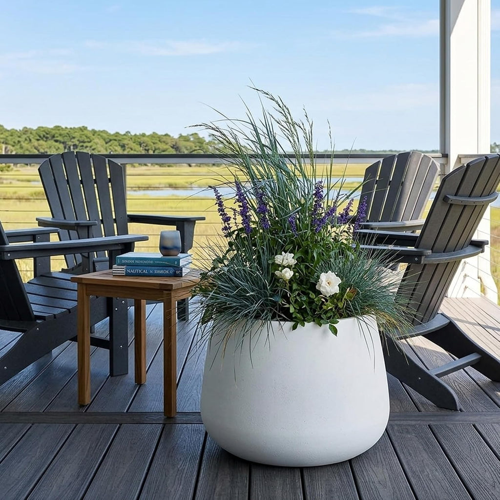 Kante Modern Home Minimalist 18.1" Dia Snow White Concrete Curved Planter