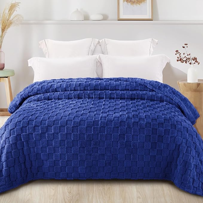 Exclusivo Mezcla Twin Size Flannel Fleece Blanket, Super Soft and Warm - Image 3