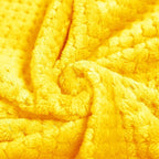 Exclusivo Mezcla Fleece Throw Blanket, Super Soft and Warm Blankets - Image 8