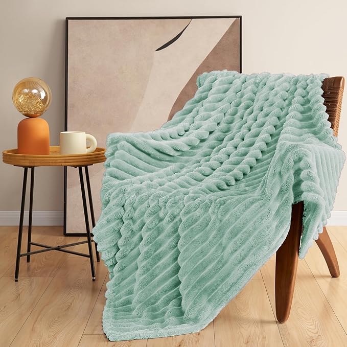 HIMEET Sage Green Ribbed Throw Blanket - Image 9