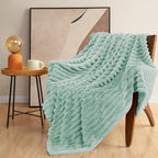 HIMEET Sage Green Ribbed Queen Size Blanket - Image 9