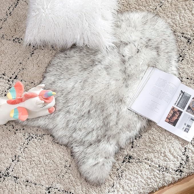MIULEE Fluffy Rug Soft Shaggy Faux Fur Area Rug Luxury Plush Sheepskin Carpet - Image 4