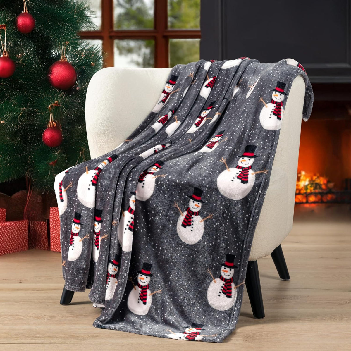 PAVILIA Christmas Snowman Throw Blanket, Grey Winter Fleece, 50x60