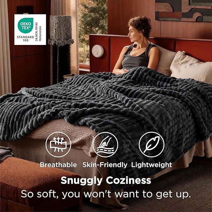 Bedsure GentleSoft Grey Fleece King Blanket - Image 2