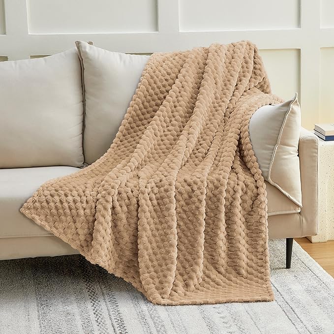EXQ Home King Size Blanket for Bed or Couch - Image 3
