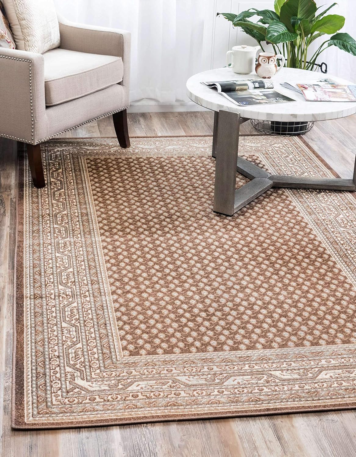 Unique Loom Williamsburg Collection Traditional Border with Dotted Center Area Rug, Rectangular 4' 0" x 6' 0", Brown/Beige