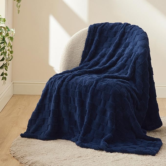 Bedsure GentleSoft Twin Blanket - Image 6