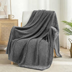 Exclusivo Mezcla Fleece Bed Blanket Twin Size, Super Soft and Warm Blankets - Image 4