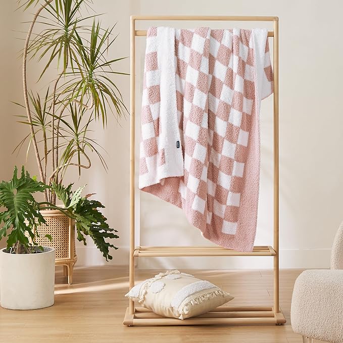 Bedsure GentleSoft Checkered Twin Blanket - Image 7